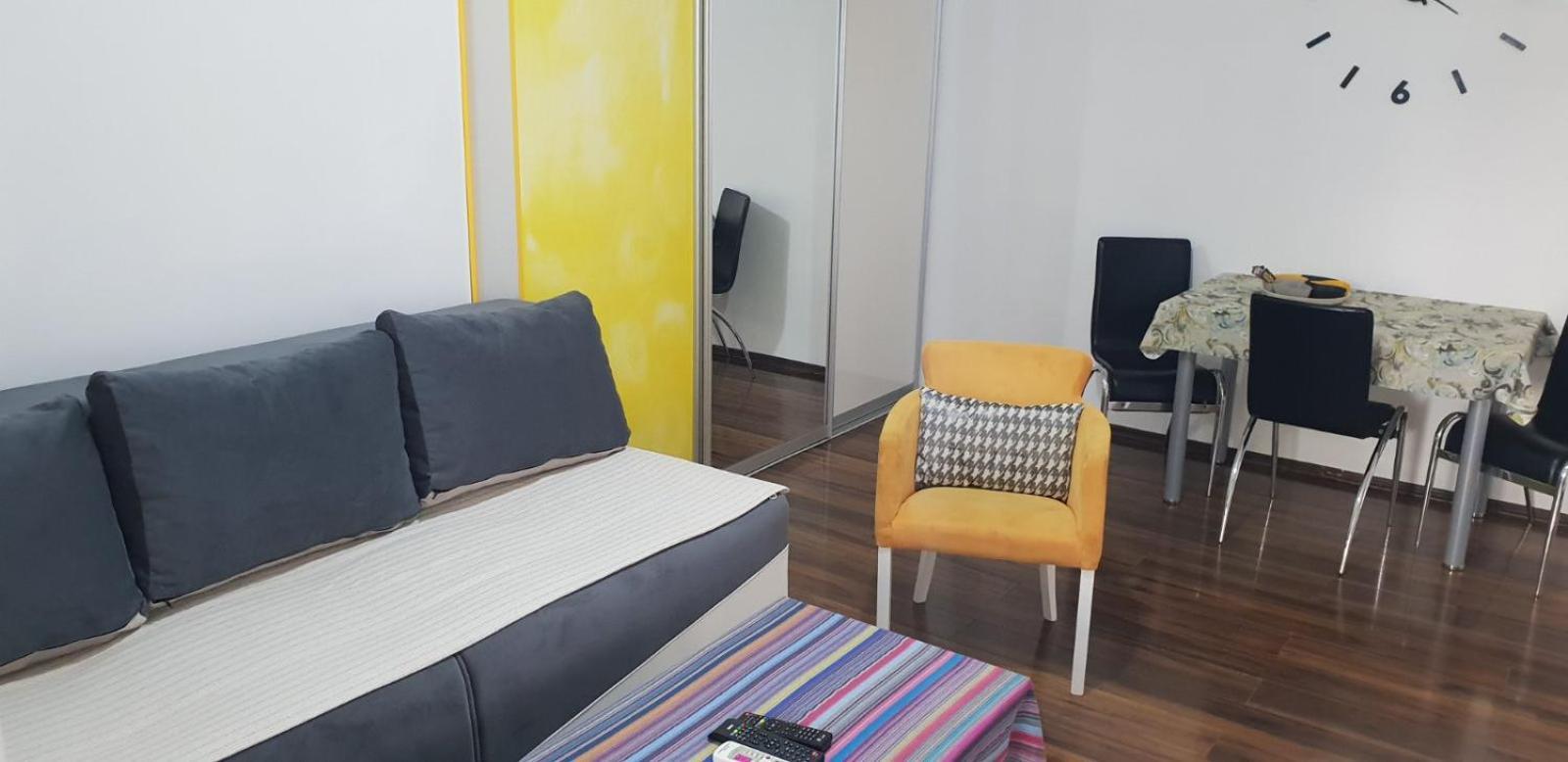 Yellow Apartment, Central Podgorica Exterior photo