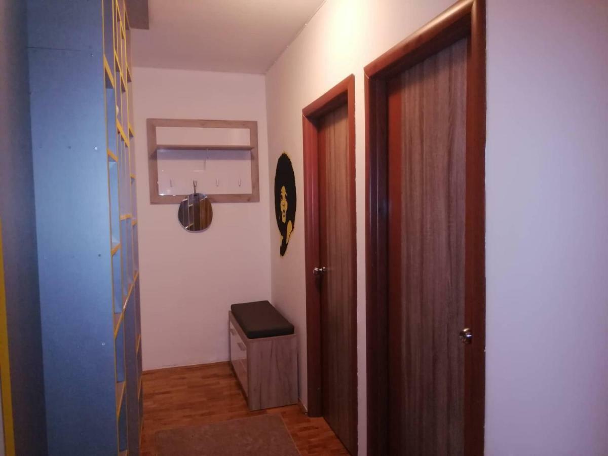 Yellow Apartment, Central Podgorica Exterior photo
